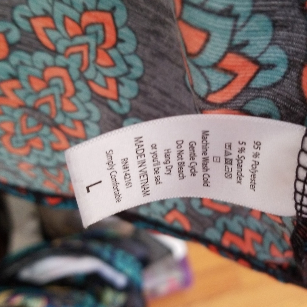 Lularoe Lindsay - Picture 4 of 4